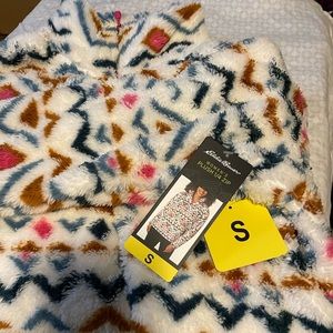 Eddie Bauer White Plush Patterned Women's Top with Pink, Blue & Brown Accents